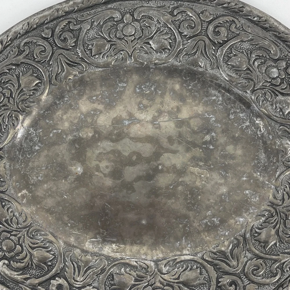 Wilton Armetale Antique-Style Embossed Round PEWTER Tray in Silver Gray WW&MARY